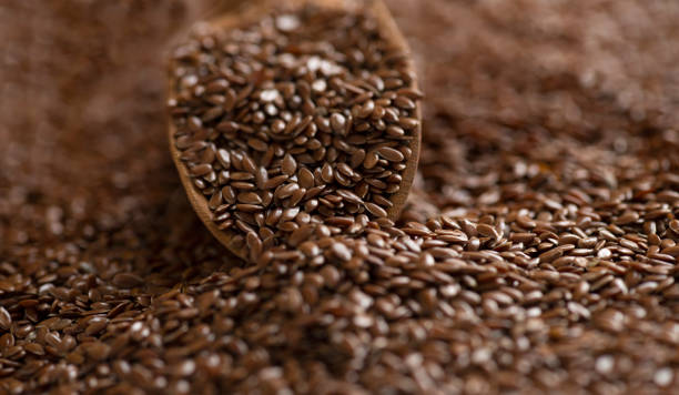 FLAXSEED GEL FOR NATURAL HAIRCARE: Benefits, How to Make and Use It